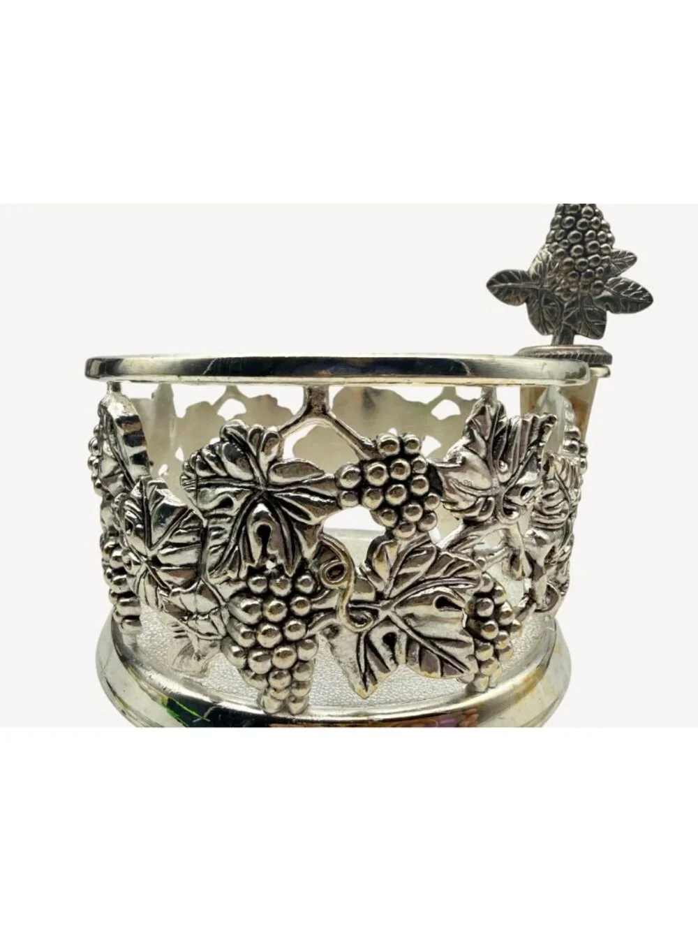 Mikasa Studio Nova Wine Bottle Holder & Cork Stopper Set Silver-Plated Grapevine